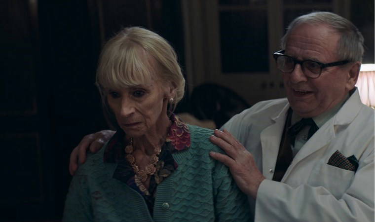 Evdekiler filminin konusu ne? Evdekiler filminin oyuncuları kim?