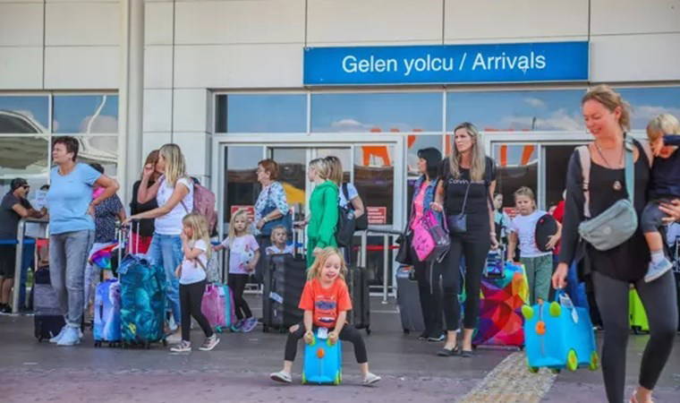 'Kontrolsüz turizm' uyarısı: 'İspanya'daki açlık grevi Antalya'ya örnek olsun'