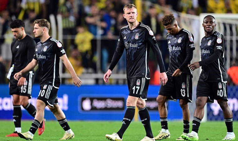 Spor yazarları Fenerbahçe - Beşiktaş derbisini değerlendirdi: 'Vasat bir Anadolu takımı'