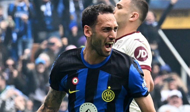 Hakan Çalhanoğlu'ndan resital: Inter 10 kişi kalan rakibine acımadı!
