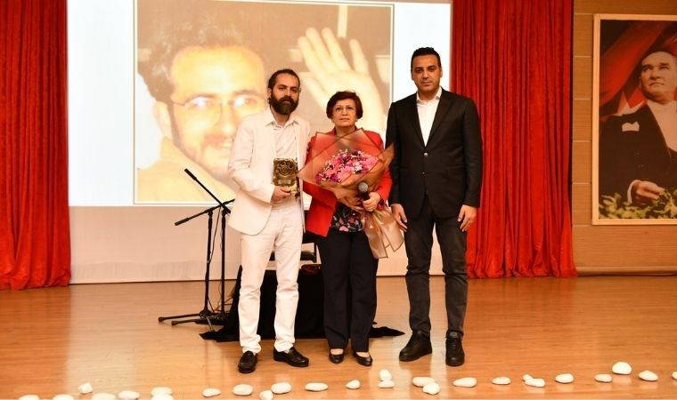 Sanatçı Hasret Gültekin Çiğli’de anıldı