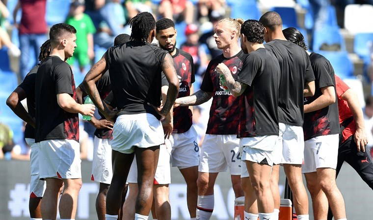 Adı Fenerbahçe ile anılıyordu: Simon Kjaer'den Milan kararı!