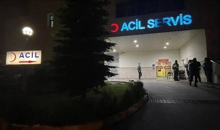 Ardahan'da 25 lise öğrencisi gıda zehirlemesi şüphesiyle hastaneye başvurdu