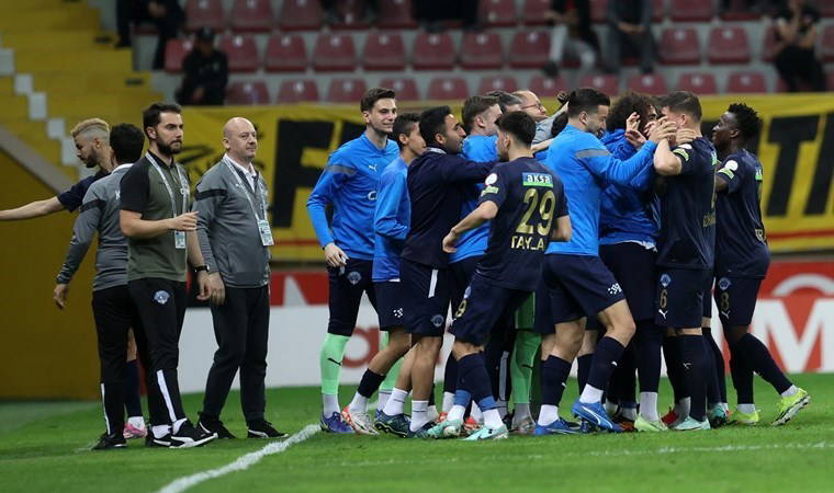 Kasımpaşa, Kayseri'de 3 puanı 2 golle aldı! Kayserispor 0-2 Kasımpaşa