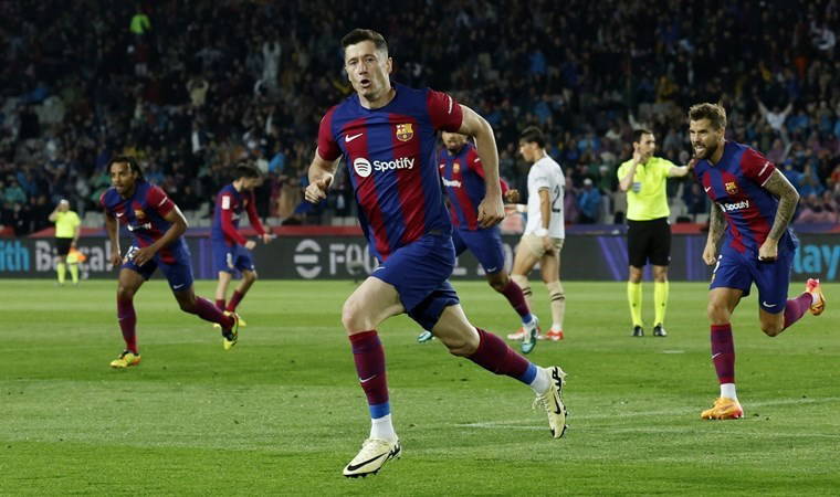 Barcelona, Lewandowski'yle kazandı