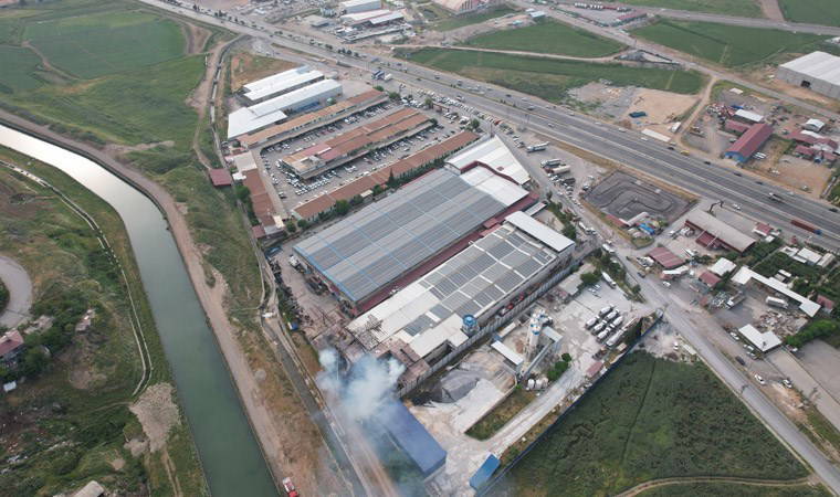 Kahramanmaraş’ta mobilya fabrikasında yangın: Hasarın boyutu gün ağarınca ortaya çıktı