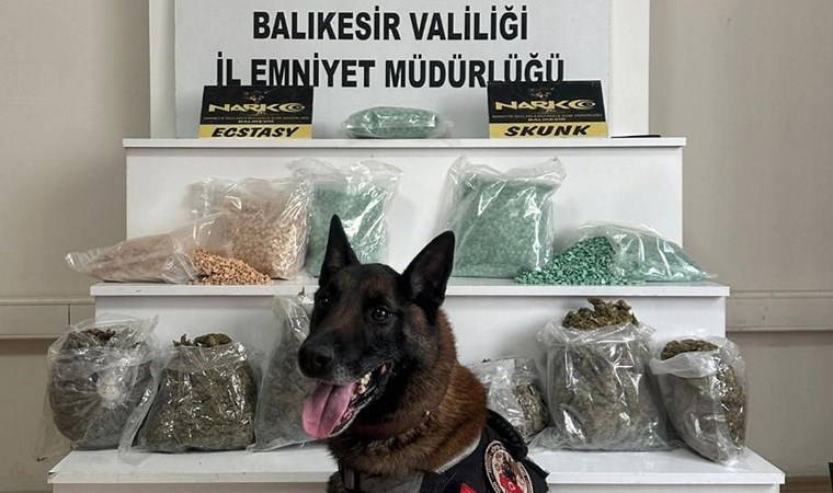 Yolcu otobüsündeki 20 kilo uyuşturucuyu 'Yaşa' buldu