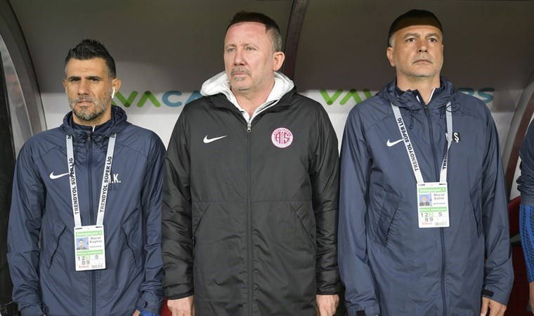 Sergen Yalçın'dan Beşiktaş yanıtı: 'Eğer büyük takımda çalışıyorsanız...'