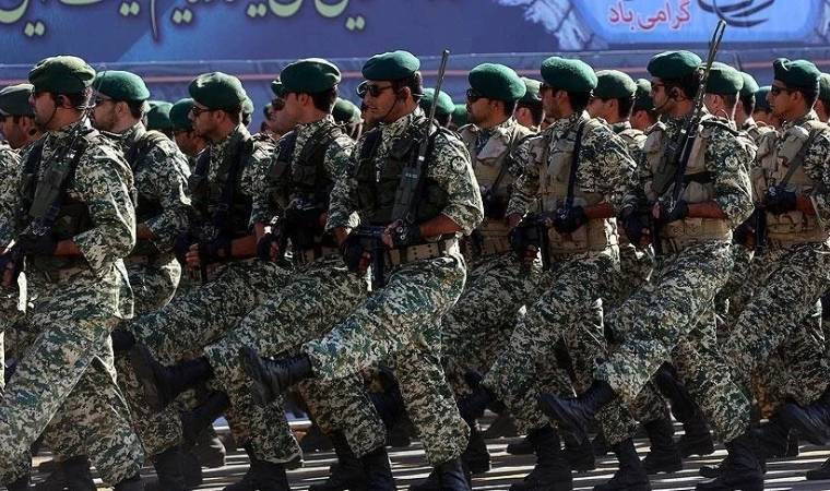 İran Devrim Muhafızları Ordusu'ndan İsrail'e: Pişman edici bir yanıt vereceğiz