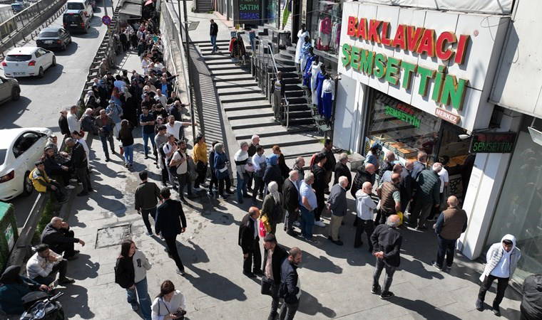 3'te biri fiyatına satılıyor! İstanbul’da ucuz baklava kuyruğu