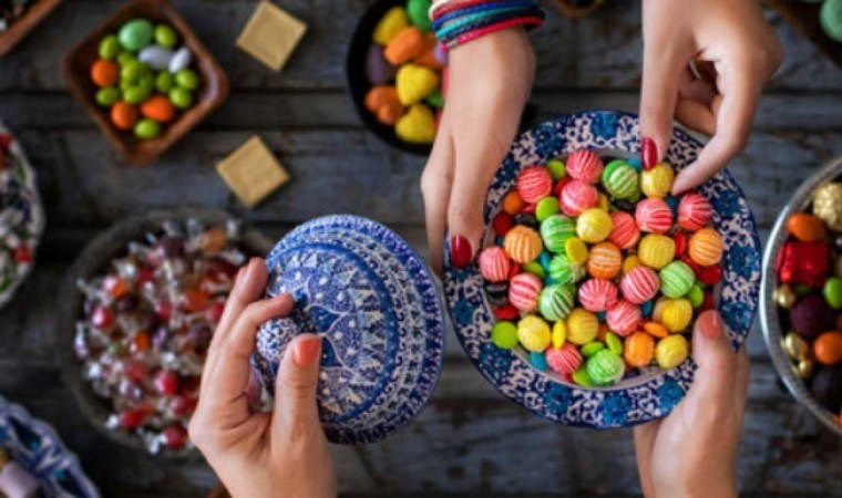 Sadece 3 malzeme ile nefis bayram şekerleri hazırlayın! İşte damakları şenlendirecek olan o tarif...