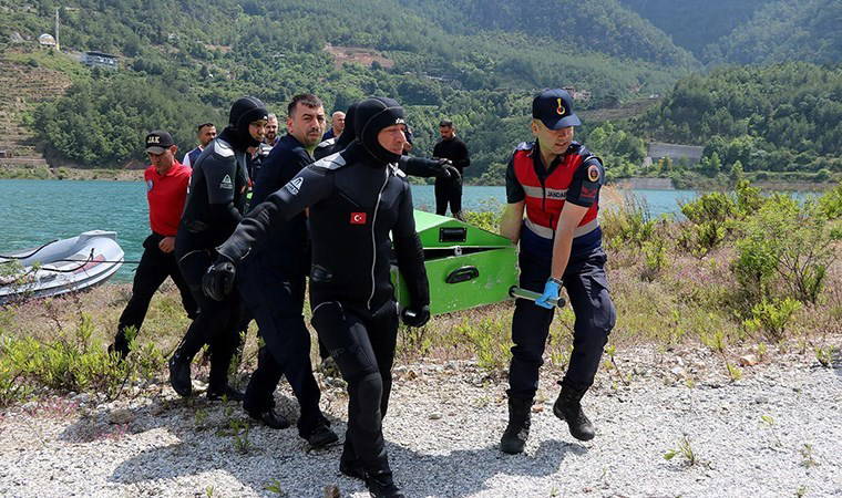 Antalya'da baraja atlayan Rus hayatını kaybetti
