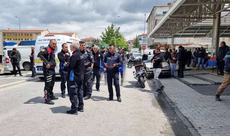 Pazarcılar arasında 'kız alıp verme' kavgası: 4 yaralı