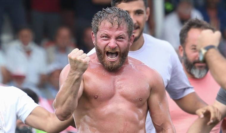 Manavgat Yağlı Güreşleri'nde başpehlivan İsmail Balaban!