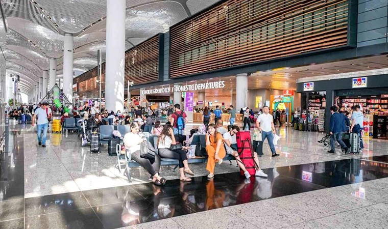 İstanbul Havalimanı'nda ilginç operasyon: Bebek arabasından servet çıktı
