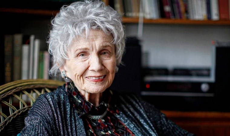 Nobel ödüllü yazar Alice Munro 92 yaşında öldü