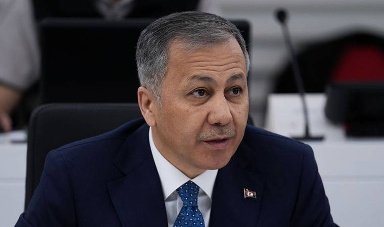 İYİ Partili Uğur Poyraz, soru önergesini tekrar hatırlatıp Bakan Yerlikaya'ya seslendi: Sizin de görevden affınızı istemeniz yerinde olacak