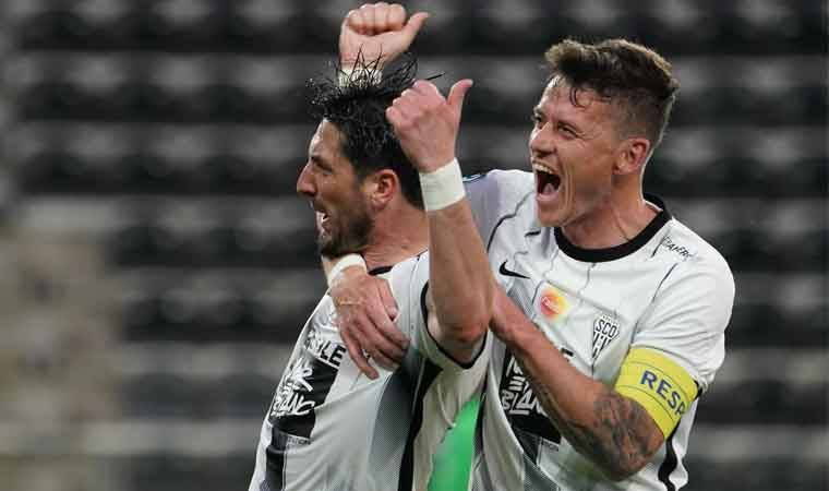 Angers Ligue 1'e yükselen ikinci takım oldu