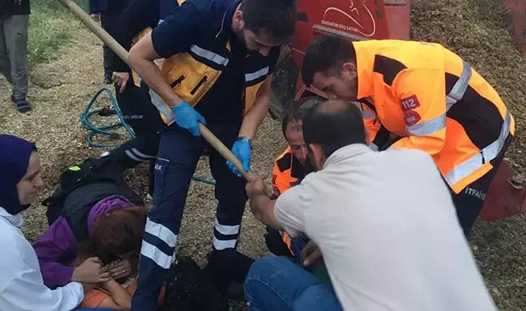Korkunç kaza! Oynarken ayağına 'demir dirgen' saplandı
