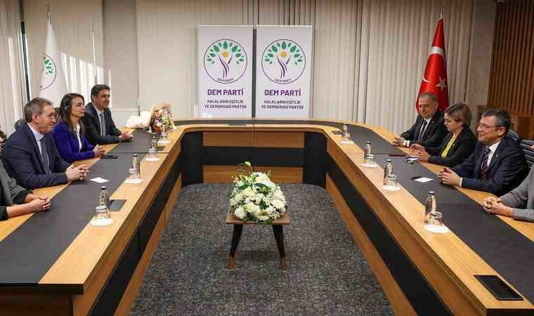 Gündem anayasa ve işsizlik