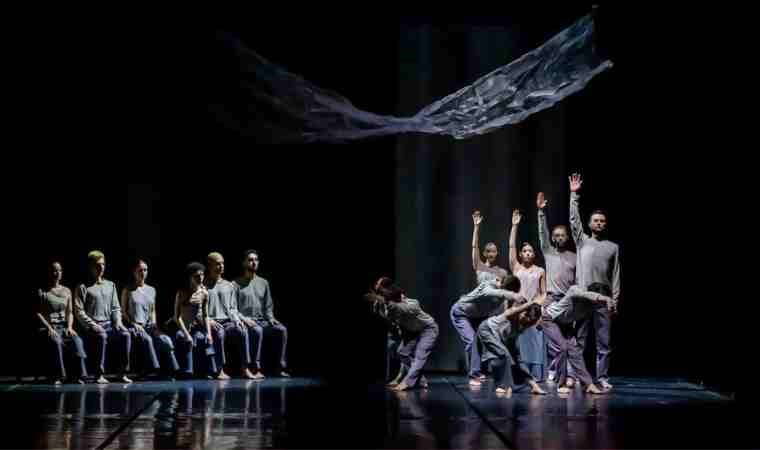 'Payidar' İstanbul izleyicisi ile buluştu: Kadıköy'de sanat rüzgarları esti...