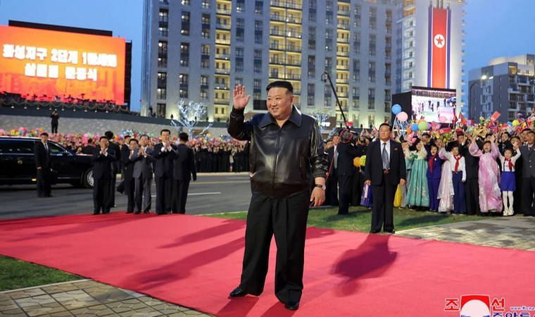 Kim Jong-un'u öven şarkı ülkede yasaklandı: 'Psikolojik savaş bağlantısı...'