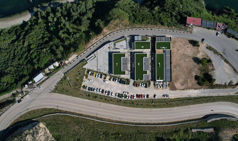 Tam 12 dönümlük...