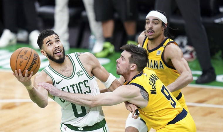 Celtics, Pacers'ı mağlup ederek seride 1-0 öne geçti!
