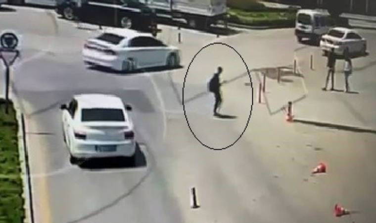 Kendisini polis olarak tanıtan dolandırıcıya suçüstü