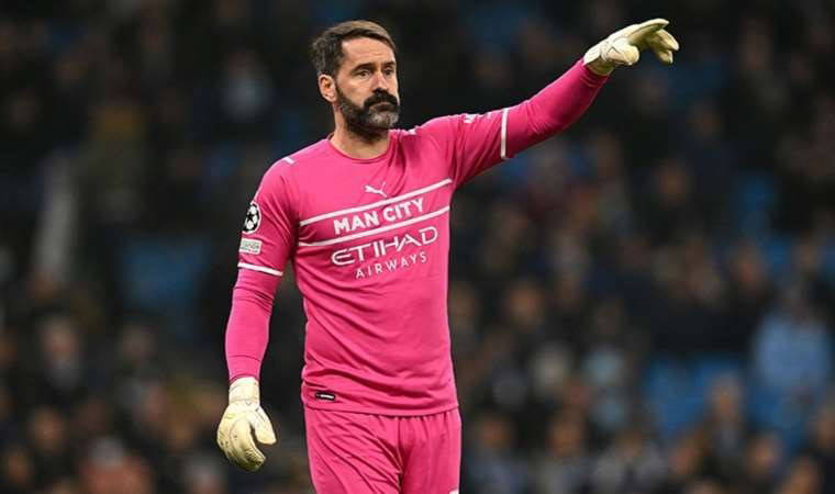 Manchester City'den sürpriz imza! Scott Carson...