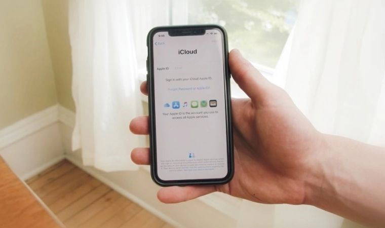 Apple'dan iOS 17.5'teki sorun hakkında açıklama yaptı