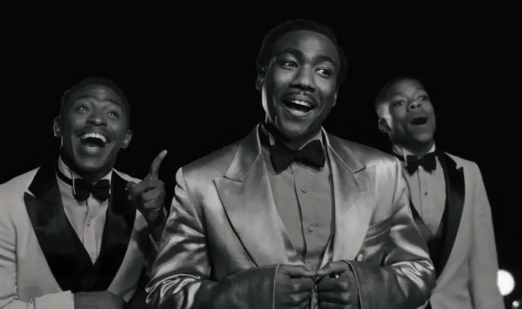 Ünlü oyuncu albüm çıkardı