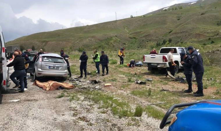 Sivas'ta feci kaza: Ölü ve yararlılar var
