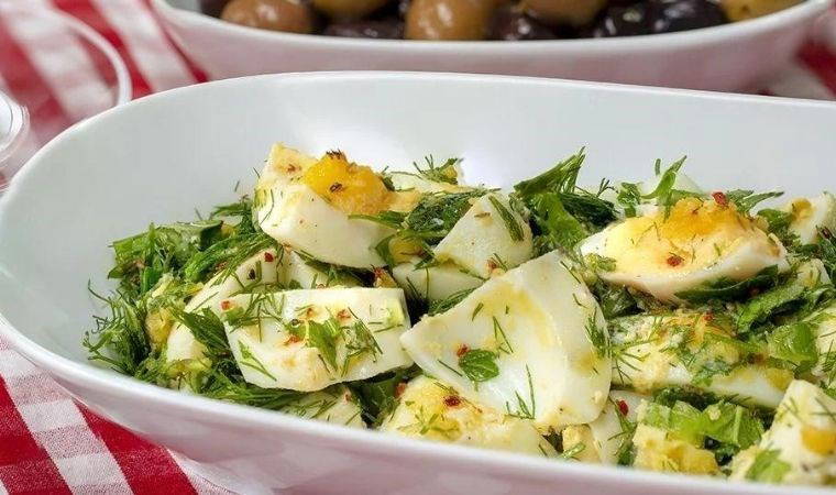 Sabah kahvaltısının sağlıklı lezzeti: Yumurta salatası tarifi