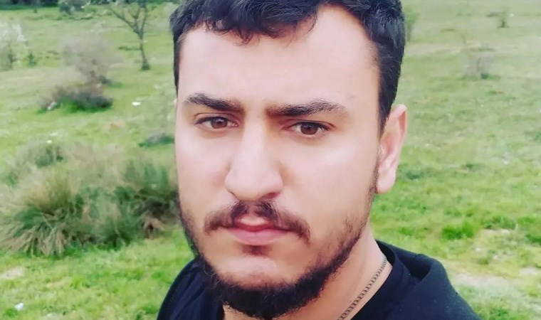 Devrilen traktörün altında kalan genç hayatını kaybetti