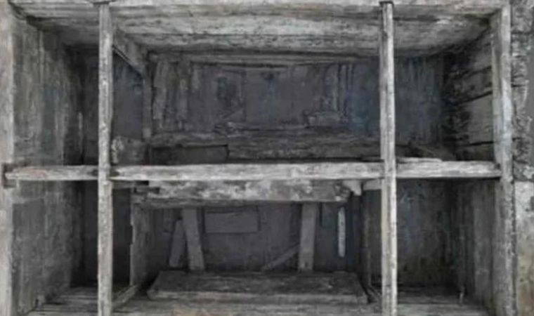 Park inşasında 1800 yıllık mezar bulundu