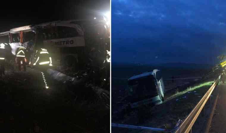 Aksaray'da feci kaza... Yolcu otobüsü devrildi: Ölü ve yaralılar var!