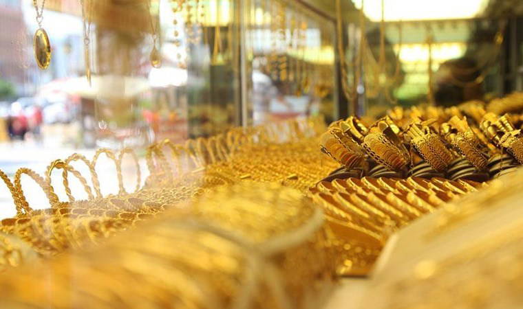 Altın fiyatlarında düşüş sürüyor: Gram altın, çeyrek altın, Cumhuriyet altını bugün ne kadar oldu? 3 Mayıs 2024 altın fiyatları...