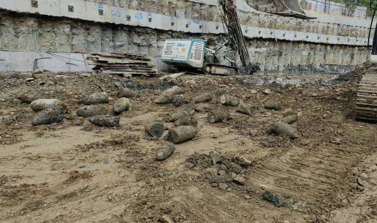 Beyoğlu'nda inşaat çalışmasında mühimmat bulundu