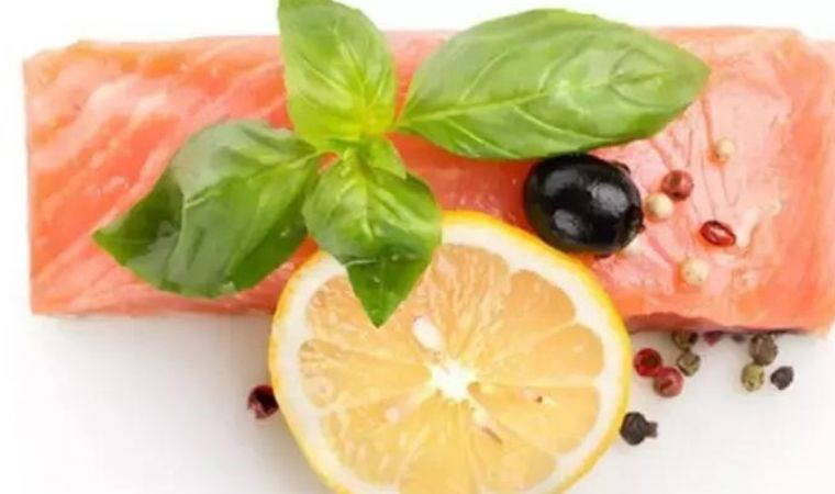 Yaz sofralarına İskandinav esintisi: Hardallı gravlax tarifi