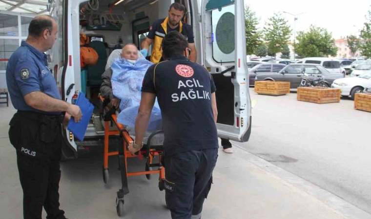 Kahvehanede satırlı saldırıya uğrayan kişi yaralandı