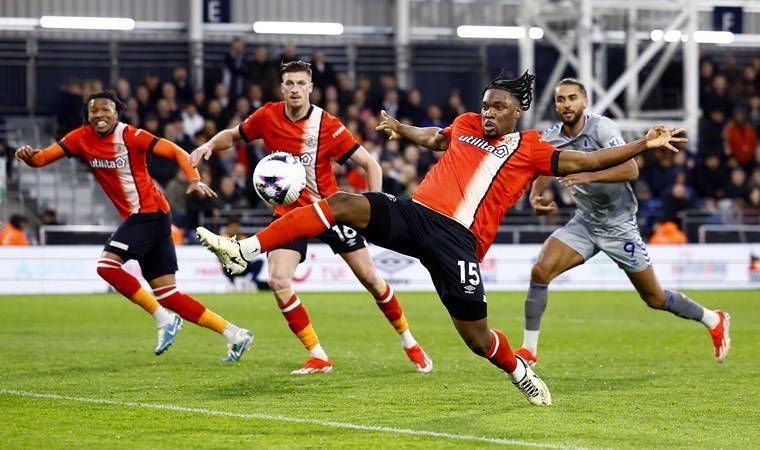 Luton Town - Everton maçında puanlar paylaşıldı