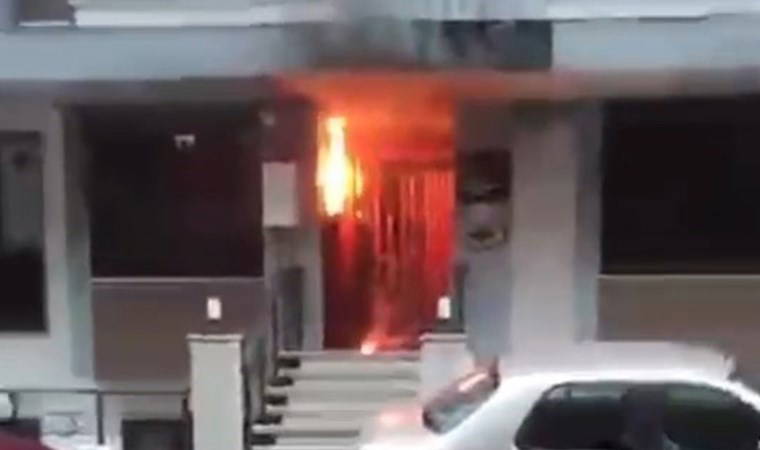 Avcılar’da elektrik panosunda patlama!