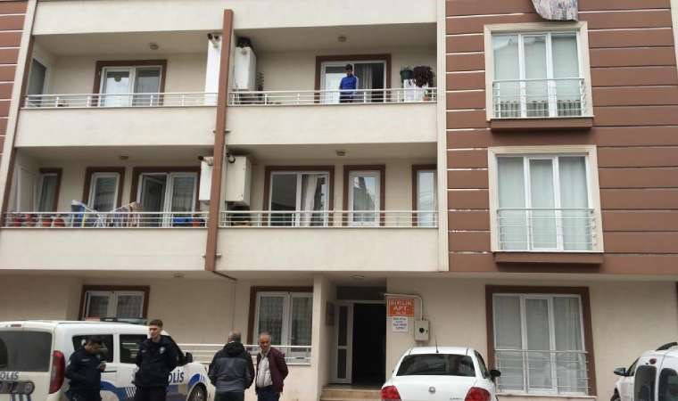 Kocaeli'nde kendisinden haber alınmayan kadın evde ölü bulundu
