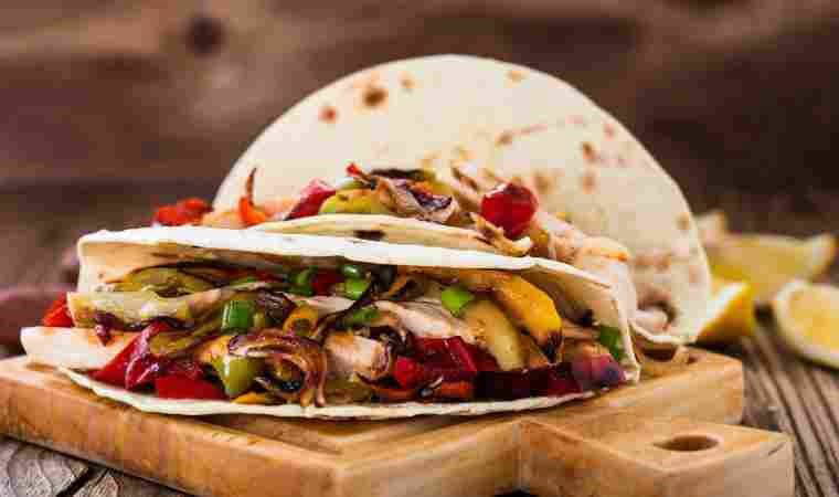 Meksika mutfağından enfes Tavuk Fajita tarifi...