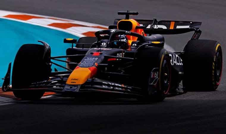 Miami'de değişen bir şey yok! Pole pozisyonu Max Verstappen'in...