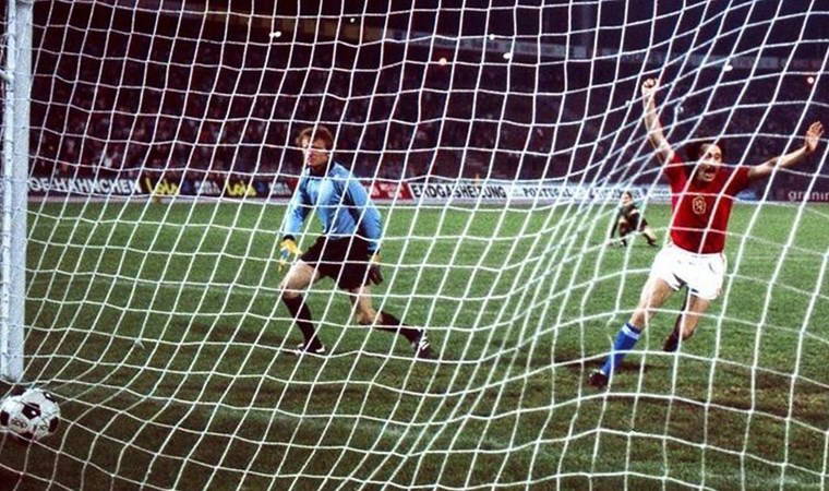 EURO 1976: Antonin Panenka'dan tarihe geçen penaltı!