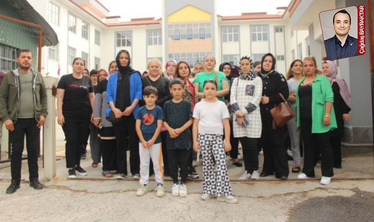 İlkokul binasına el kondu, aileler İl Milli Eğitim Müdürüne tepkili: Bir deprem daha yaşatıyorlar
