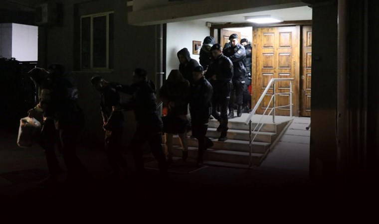 Son dakika... Bakan Ali Yerlikaya duyurdu... 19 ilde 'Sibergöz-38' operasyonu: 51 şüpheli yakalandı