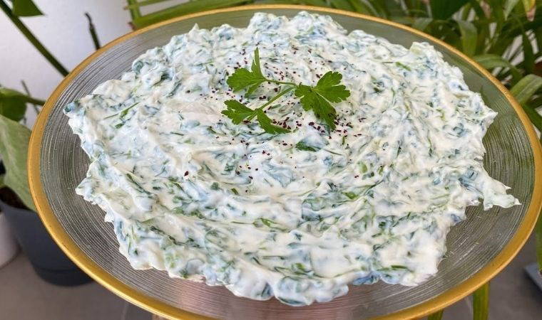 Her yemeğin yanına yakışır: Teretür mezesi tarifi...